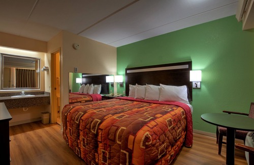Memphis Hotel | Fair View Inn & Suites