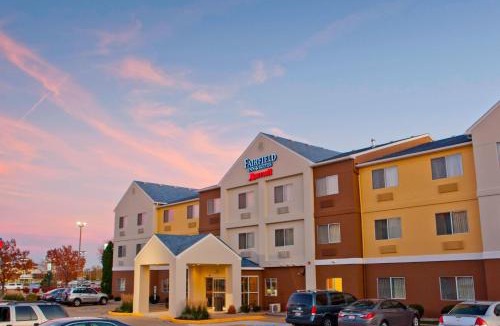 Champaign Hotel | Fairfield Inn & Suites by Marriott Champaign