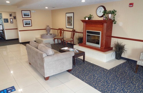 Du Quoin Hotel | Fairgrounds Inn
