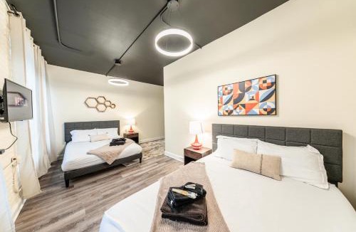 Near South Side Apartment | Family and Group Friendly 5BR Spacious Unit with Pool Table and Optional Parking Near McCormick Place and Soldier Field