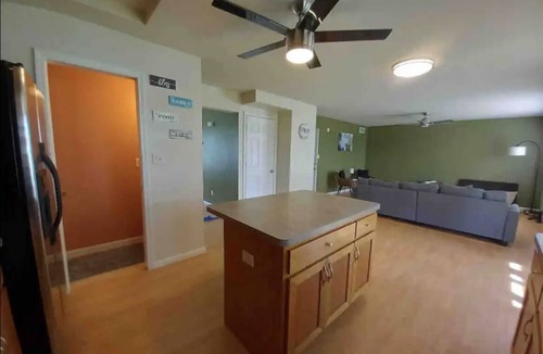 Ottawa House | Family Friendly Home in Ottawa