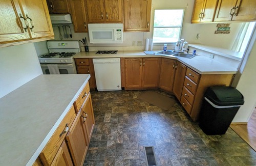 Goreville House | Family Getaway at lake of Egypt!