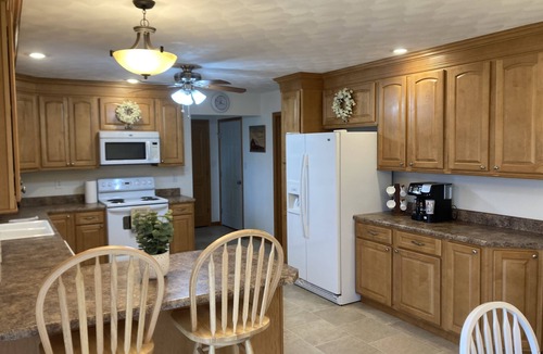 St. Clair County House | Farmstead home w/hot tub