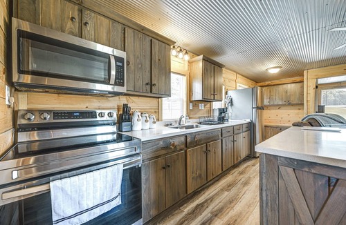 Mammoth Cave Cabin | Fire Pit, Grill! Mammoth Cave Cabin Near Boat Ramp