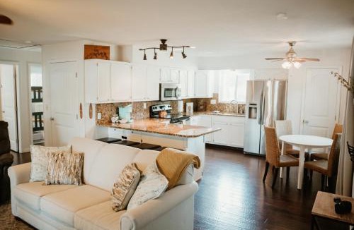 Jenkins House | Firefly Cottage