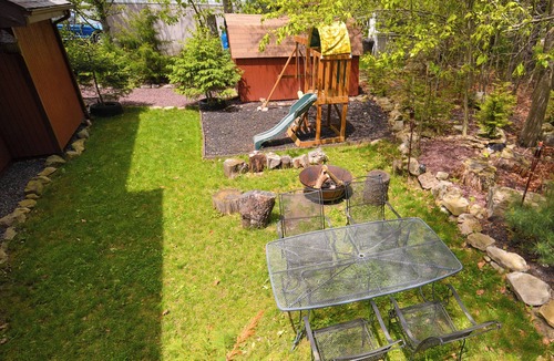Tobyhanna House | Firepit, Arcade, BBQ & Lake Nearby, Pet-Friendly Pocono Getaway
