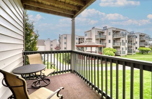 Banner Elk Condo | First Floor | Studio | Resort Access | Portable AC