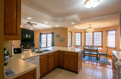 Sullivan House | Fish, boat, grill, chill, pets, relax