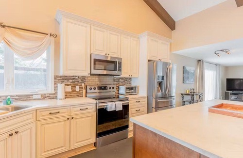 Lakeside House | Flathead Lake Villa- Pool, Hot Tub, Lake Dock