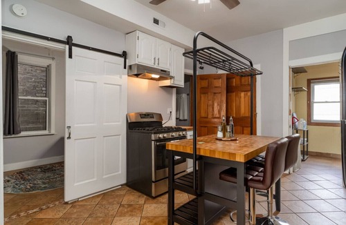 West Bucktown Apartment | Flexhome Logan Square 1BR B1 - Office+W/D+Patio