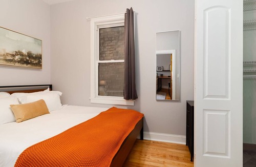 West Bucktown Apartment | Flexhome Logan Square 1BR B1 - Office+W/D+Patio