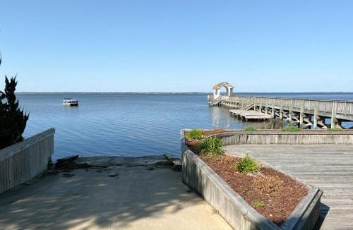 Monteray Shores House | Flip Flops
