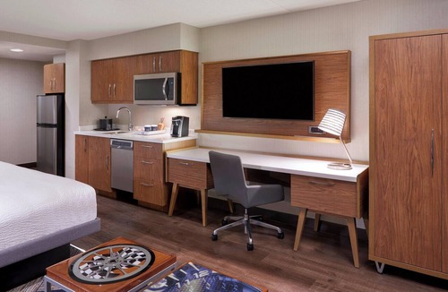 Hamilton Hotel | Four Points by Sheraton Hamilton - Stoney Creek