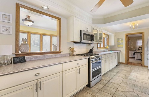 McHenry House | Fox River/Chain of Lakes Waterfront Home with Hot Tub
