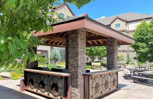 Great Falls Apartment | Free Breakfast. Indoor Pool & Hot Tub. Located on Missouri River.
