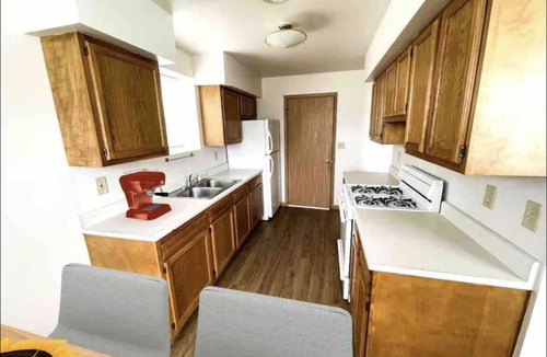 Ottawa Apartment | Free parking - Pet Friendly