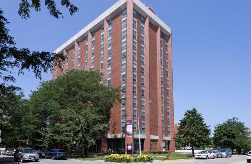 Ravenswood Apartment | FRONTDESK Classic 1 BR Apt in Ravenswood