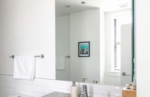 East Hyde Park Apartment | FRONTDESK Debonair Studio Apt with City View