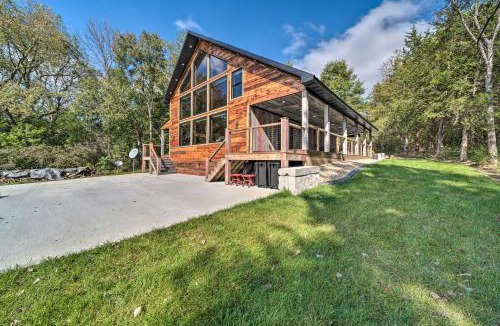 Galena House | Galena Cabin with Wraparound Porch and Game Room!