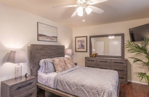 Oswego House | Generous 2-Bedroom New York Inspired Vacation Rental