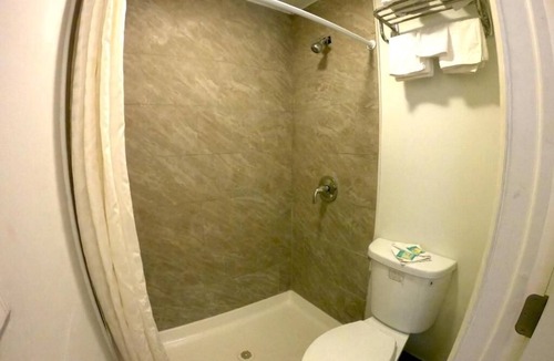 Elizabeth Hotel | GG Rest Inn