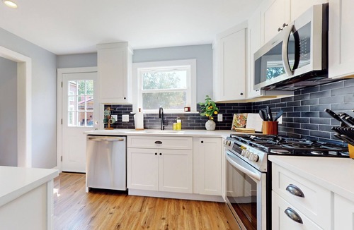 Foxboro Cottage | Gillette Soccer Event HQ < 1 Mi to Patriot Place!
