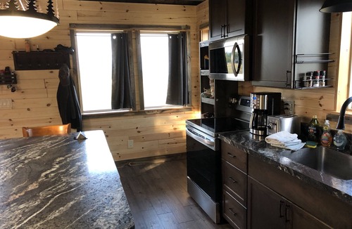 Babb House | Glacier Summit - Spacious, New & Modern Villa Overlooking the Forest & Rockies