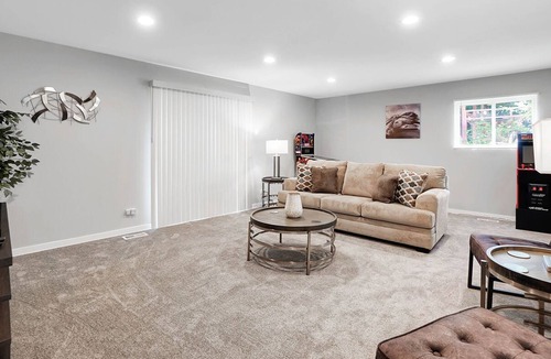 Glendale Heights House | Glendale Heights Rental- Windsor Ln