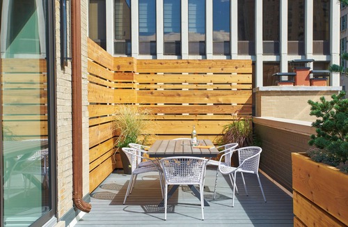 Gold Coast Apartment | Gold Coast 3bed Penthouse w/Private Terrace, Housekeeping, Laundry and Valet.