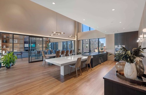 Fenway–Kenmore Apartment | Gorgeous Apt with Kitchen and Sky Terrace