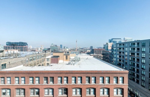 West Loop Apartment | Gorgeous Loop 1BR w/Pool, Gym, nr. Financial District by Blueground