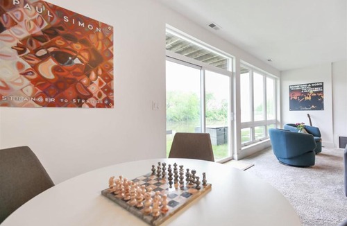 Ottawa House | Gossamer Breeze
