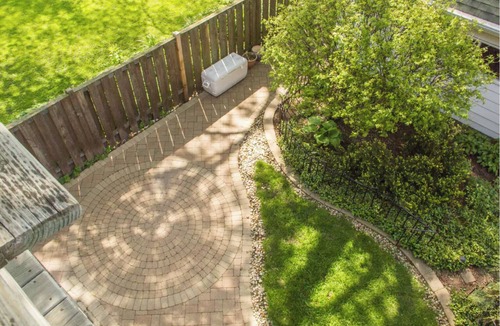 South Evanston Apartment | Great Evanston Home- great for traveling families! Parking Included
