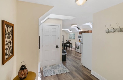 Libertyville Apartment | Great for families DT Libertyville Near Naval Base