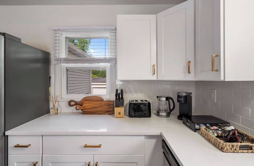 Westmont House | Great Location! Beautiful Home Near Downtown Westmont