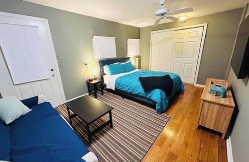 La Grange House | Guesthouse Gem 2BR, Smart TVs, W/D, & Parking