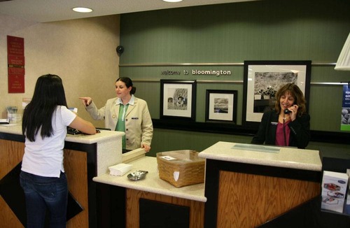 Bloomington Hotel | Hampton Inn Bloomington West