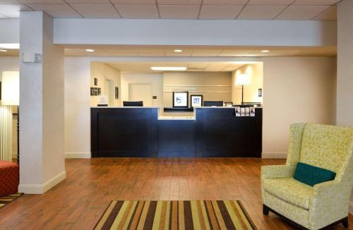 Carbondale Hotel | Hampton Inn Carbondale