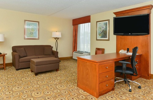 Carol Stream Hotel | Hampton Inn Chicago-Carol Stream