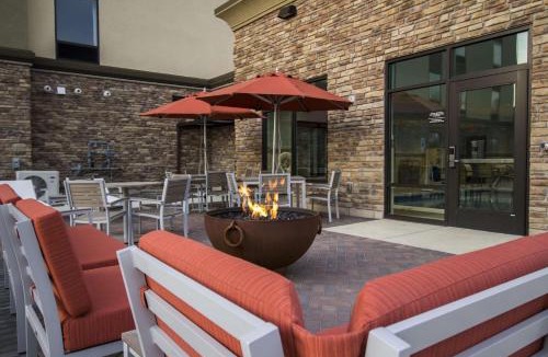 Decatur Hotel | Hampton Inn Decatur, Mt. Zion, IL