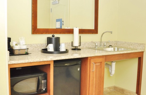 Macomb Hotel | Hampton Inn Macomb