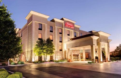 Addison Hotel | Hampton Inn & Suites Addison
