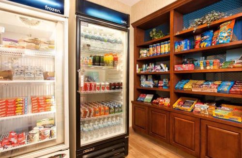 Addison Hotel | Hampton Inn & Suites Addison