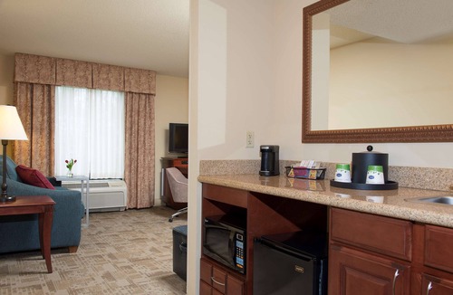 Normal Hotel | Hampton Inn & Suites Bloomington - Normal
