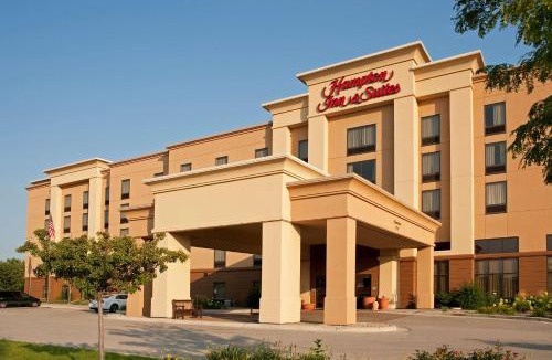 Normal Hotel | Hampton Inn & Suites Bloomington-Normal