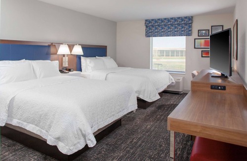 Burr Ridge Hotel | Hampton Inn & Suites Chicago-Burr Ridge