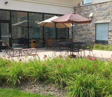 Deer Park Hotel | Hampton Inn & Suites Chicago Deer Park