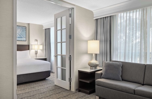 Downers Grove Hotel | Hampton Inn & Suites Downers Grove Chicago