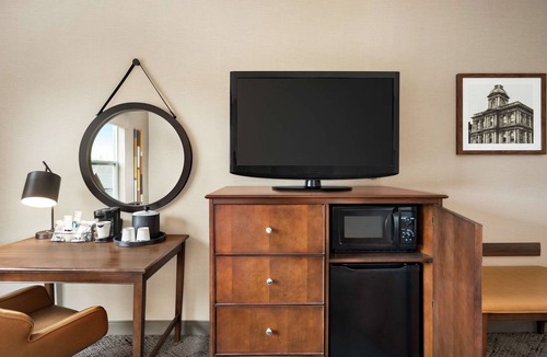 Exeter Hotel | Hampton Inn & Suites Exeter