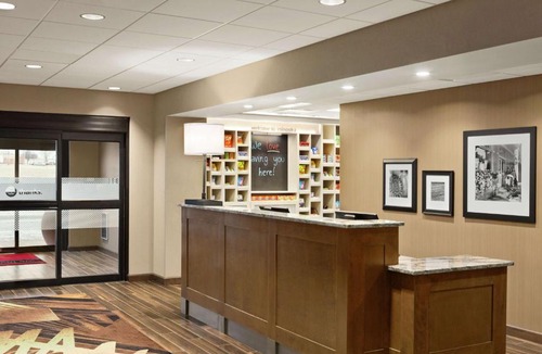 Minooka Hotel | Hampton Inn & Suites Minooka